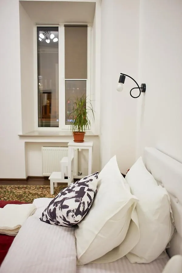 Rv Old City Apartment Velyka Vasylkivska 28 Self Check-In 24Х7 Kyiv 0*,